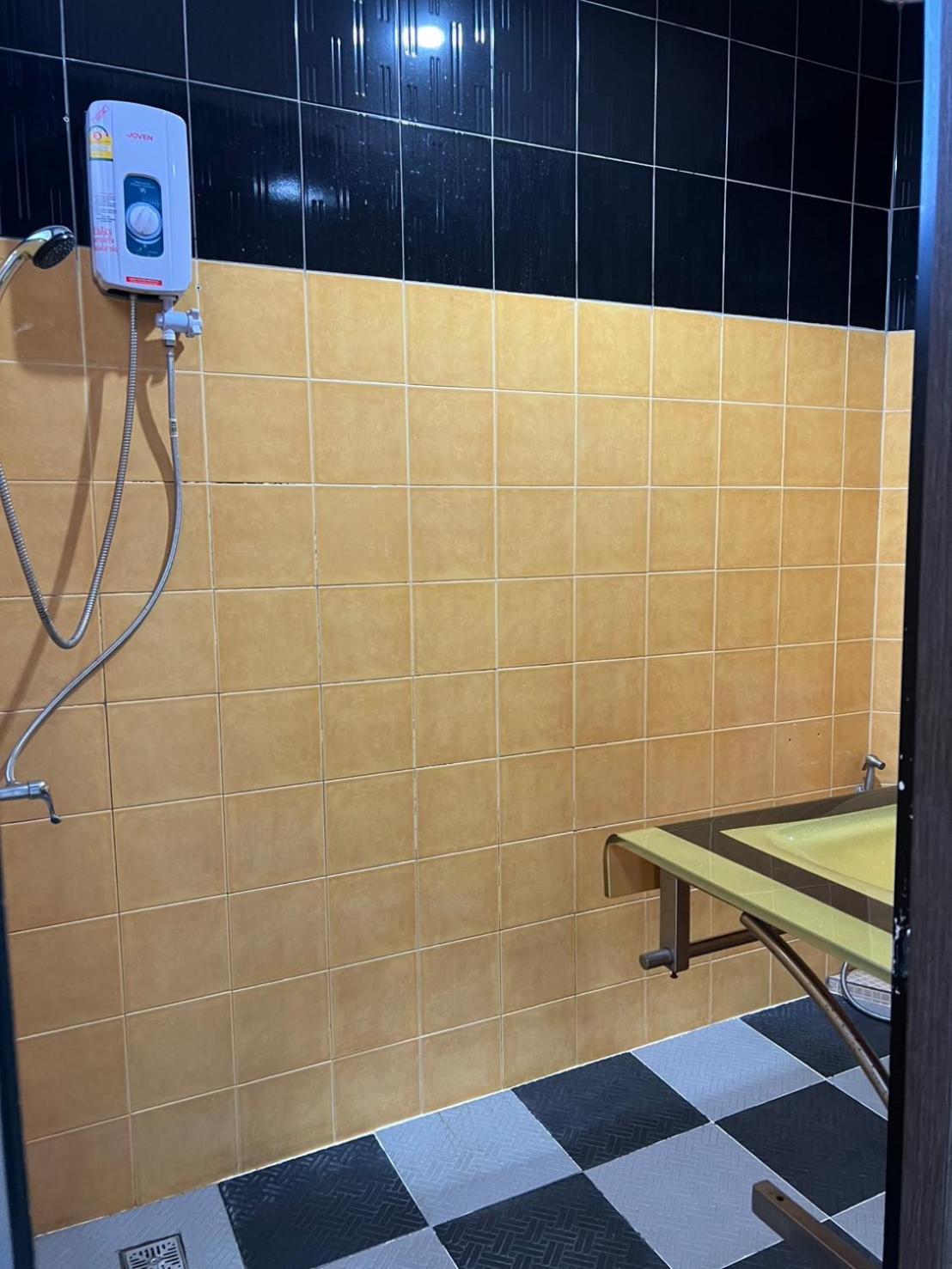 Bannsawasdee Aparthotel Чианг Рай Екстериор снимка