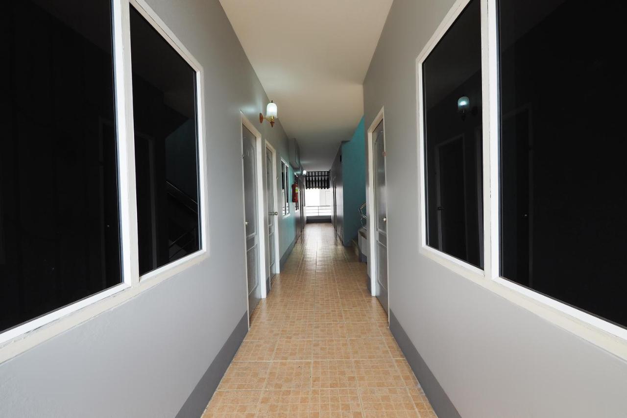 Bannsawasdee Aparthotel Чианг Рай Екстериор снимка